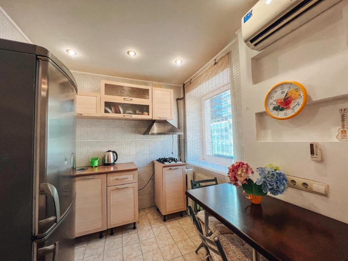 Apartment In The Center Of キエフ エクステリア 写真