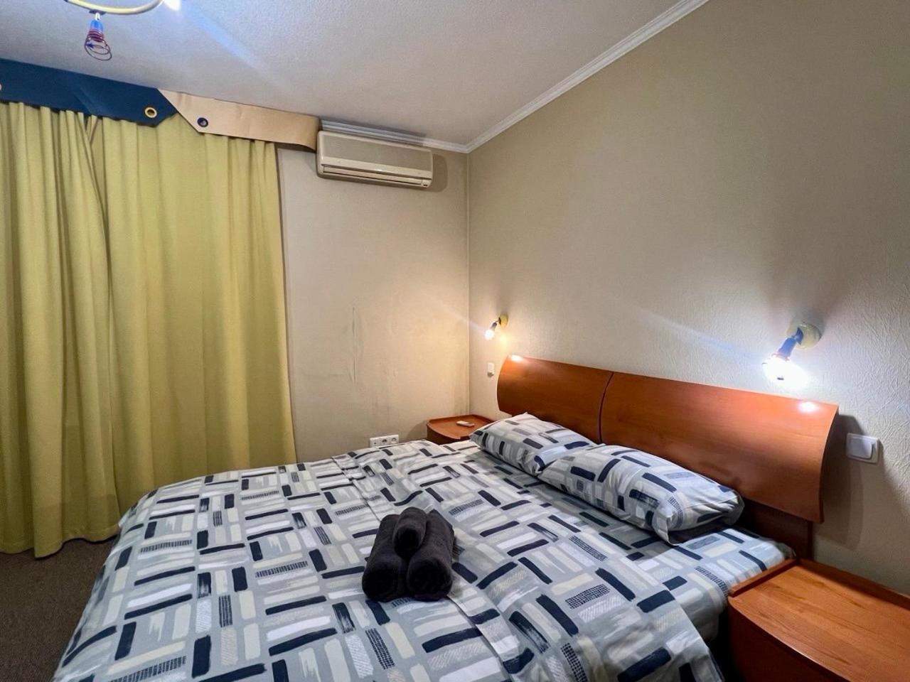 Apartment In The Center Of キエフ エクステリア 写真